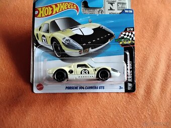 Hot Wheels 8 - 16