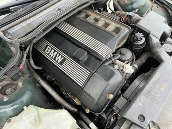 BMW E46 323i 256S4 Farngruen dovoz Německo - 16