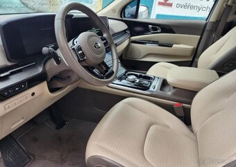 Kia Carnival 2.2-7míst-SIGNATURE - 16