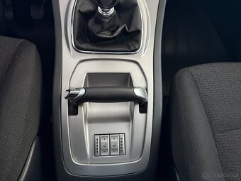 Ford Galaxy 2,0 TDCI,7.MÍST,TAŽNÉ,SERVISKA - 16