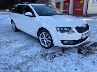 Škoda Octavia Combi 2.0 TDI Elegance DSG - 16