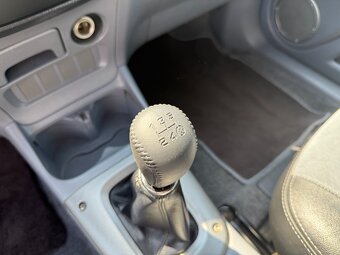 Toyota Rav4 2.0 VVT-i Speciál 4x4 3D - 16