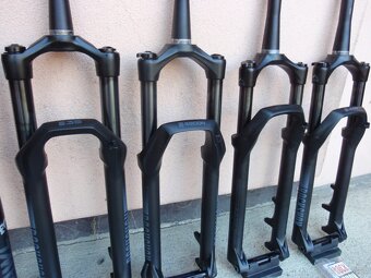 Nové vidlice Fox 34 a Rock Shox Zeb, 35, Recon, Judy - 16