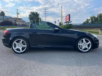 Prodej cabrio Mercedes SLK55 AMG 5.5 V8 7AT 265KW & 510NM - 16