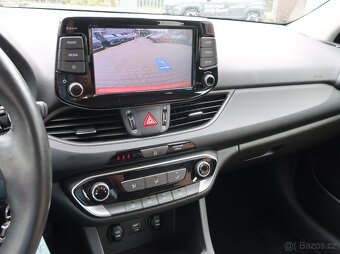 Hyundai i30 HB 1.0T-GDI 88kW COMFORT 1MAJITEL ČR ZÁRUKA - 16
