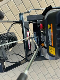 Benzínové rozmetadlo hnojiv JANSEN TD-325 - 16