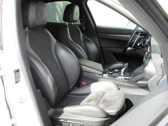 Alfa Romeo Stelvio 2.9 Tw-Turbo V6 Quadrifoglio 1.199.999Kč - 16