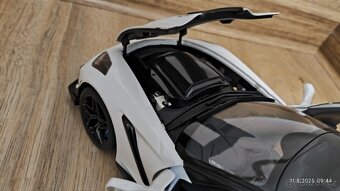 Model Chevrolet Corvette ZR1 2019 1:18 Autoart ( 71270 ) - 16