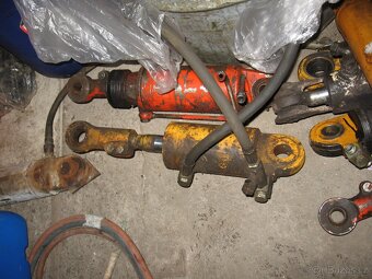 pístnice hydraulika nakladač štípačka - 16