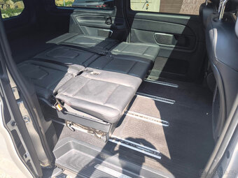 V300 4matic,2-8míst,webasto,panorama,burmeister,spaní - 16