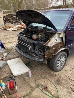 Vw T4 Caravella 2.5tdi 111kw - 16
