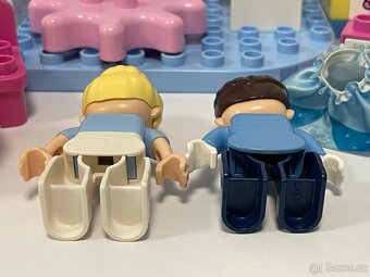 Lego Duplo Popelčin zámek 10855 - 16