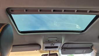 VW Touareg 3,0 TDi 165kW 24v V6 4x4 Individuál - 16