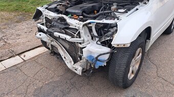 Suzuki Grand Vitara 2.4i Comfort 122kw, automat, 86000 km - 16