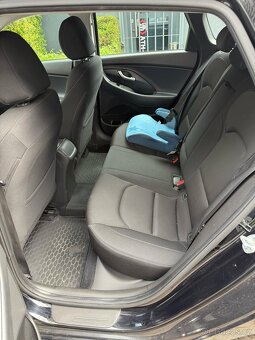 Hyundai i30, (1.6crd-85kw) - 16