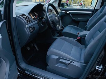 Volkswagen Touran 2.0TDI VÝHŘEV SERVISKA SENZORY PANORAMA - 16