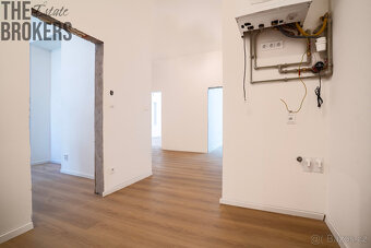 Prodej nadstandardního bytu 3+KK, 105 m² – Pernerova, Karlín - 16