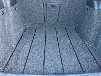 Škoda Octavia 2.0TFSi RS, MOC PĚKNÝ STAV - 16