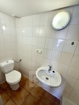 Činžovní dům situovaný na náměstí v obci Štětí, ul. Krátká - 16