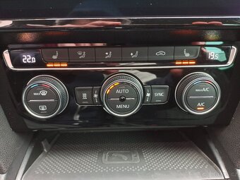 VW Passat B8 2.0TDI 110kW DSG ACC Tažné Navi Kamera Webasto - 16