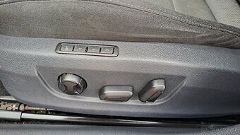 Škoda Superb 1.6 CR TDI Comfort+ NAVI - 16