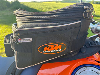 KTM 990 Adventure S - 16