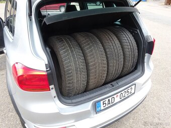 WV Tiguan 2,0 TDi 4x4 R-LINE r.v.2015 (110 kw) serviska - 16