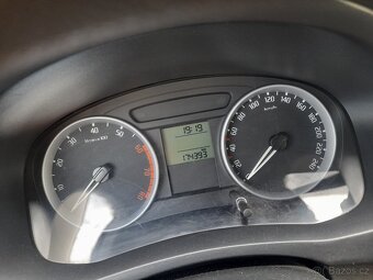 ŠKODA FABIA 1.4 16V 63KW , ROK 2009,NOVÁ STK + OLEJ - 16