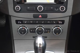 Volkswagen Passat 2.0 TDI COMFORTLINE DSG TAŽNÉ - 16
