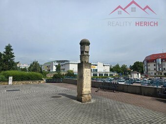 Pronájem bytu 2+kk, rekonstrukce, 50 m2, Žižkovo náměstí - A - 16