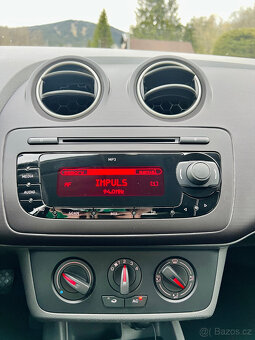 SEAT IBIZA ST 1.2 51KW / KLIMA / TAŽNÉ / EL.OKNA / SERVIS - 16