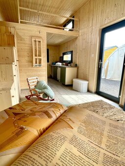 Tiny house, domek na kolečkách 8 x 3 k prodeji - 16