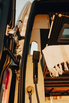 Pronájem obytné dodávky - 16