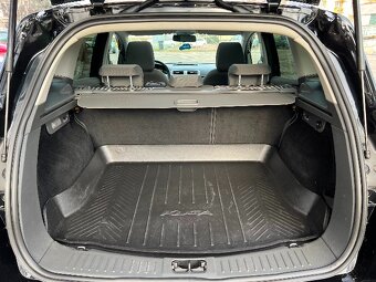 FORD KUGA 2,0TDCi 4x4 CHAMPIONS LEAGUE - 16