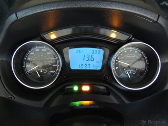 PIAGGIO MP3 500 HPE 2020 ABS ASR ZPÁTEČKA ,,B" řidičák - 16