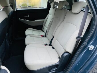 Kia Carens 1.6GDi 99KW MANUÁL LED VÝHŘEV SENZORY - 16