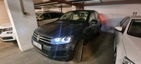 NEBOURANÝ VW TOUAREG 3.0TDI Orig.129t.km SERVISKA - 16