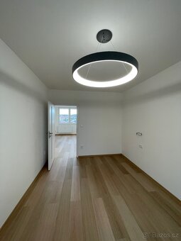 PRODEJ BYTU 3+1 UHERSKÝ BROD, SÍDLIŠTĚ OLŠAVA - 16