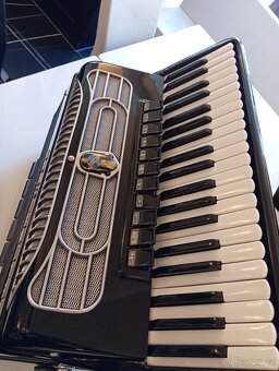 Prodám Weltmeister Supita - 16