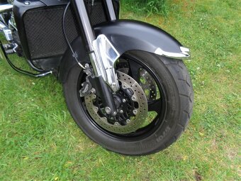 Triumph Rocket III Roadster r.v. 2011 - 16