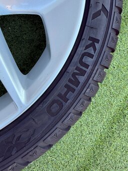 Seat Leon FR - 5x112 - 225/40 R18 ZIMNÍ ORIGINÁLNÍ SADA - 16