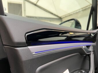 Volkswagen Touareg 3.0TDi,210kW,4x4,R-Line,Vzduch,LED,tažné - 16