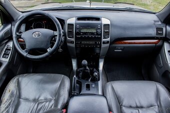 Toyota Land Cruiser J12 3,0 - 16