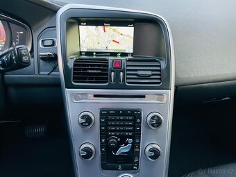 Volvo XC60 2.4D 4x4 5VÁLEC 140KW AUT 1.MAJITEL LED SERVISKA - 16