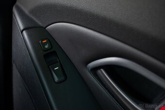 Hyundai ix35 2.0i GDI Style 4x4 A/T - 16