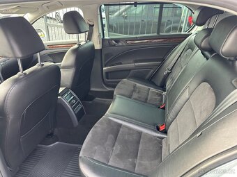 Škoda Superb 2.0TDi 4x4, DSG, WEBASTO - 16