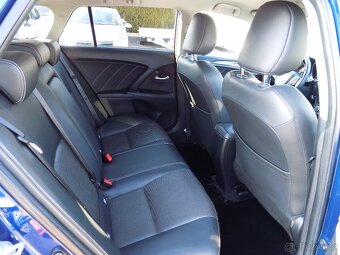 Toyota Avensis 1.8 Valvematic 108kW, serviska, LED - 16