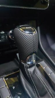 Alcantara / Perforovaná - hlavica DSG ŠKODA - 16