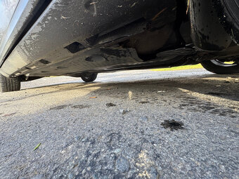 Volkswagen Passat B6 2.0 TDI 103kW BKP - 16