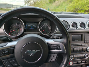 Ford Mustang GT manuál - 16
